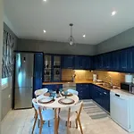 Blue House Apartament *