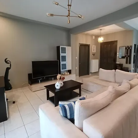 Blue House Apartment *